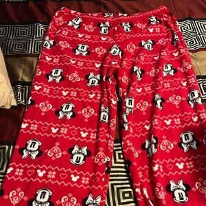 Disney, xl, red black and white